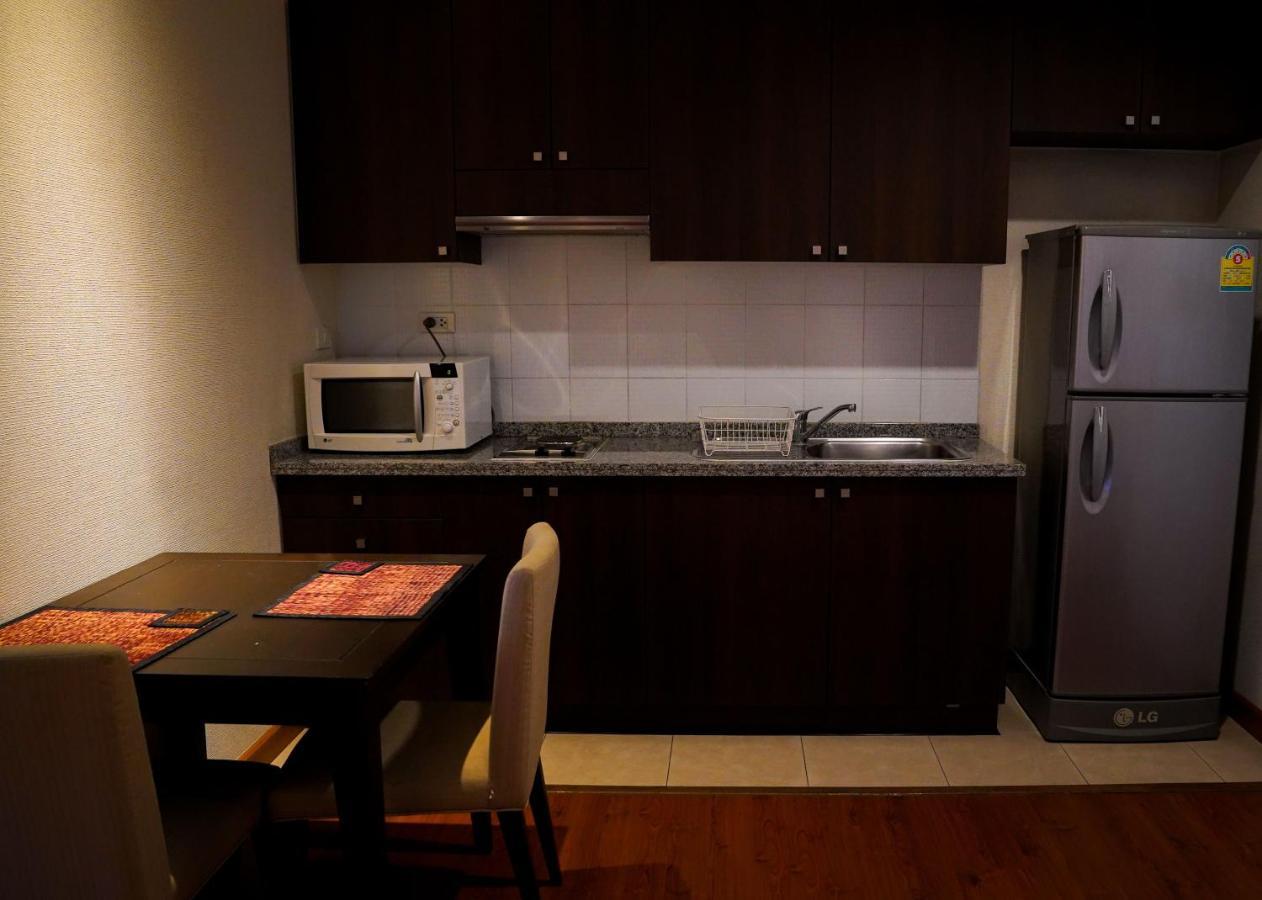 Siam Bright Suite Bangkok Buitenkant foto